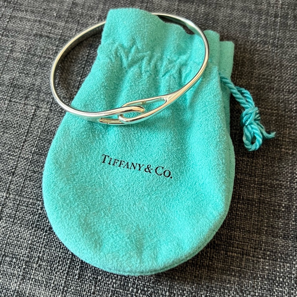 EUC Tiffany & Co. Interlocking Loop Bracelet Vintage